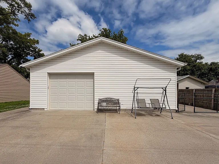 Alley View/West Access to Garage