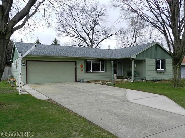 1st image of 604 Fairlawn Dr
