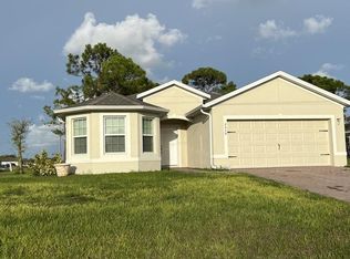 2539 NW 18th Pl, Cape Coral, FL 33993