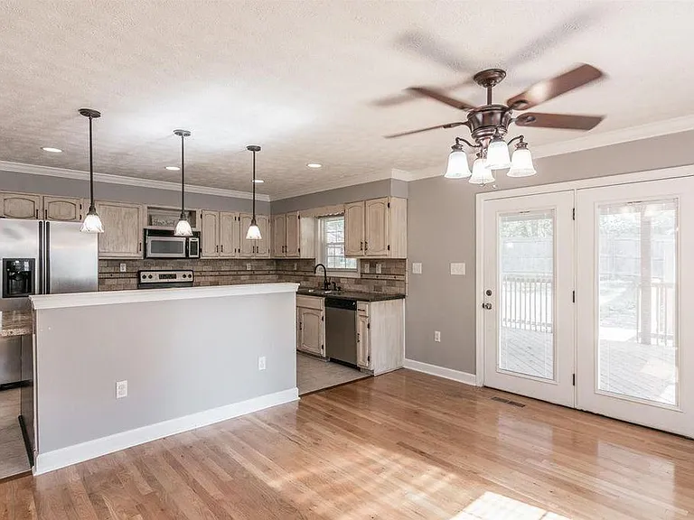 941 Belvedere Dr — Photo 20