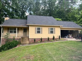 11 Ridgeview Dr SE, Silver Creek, GA 30173