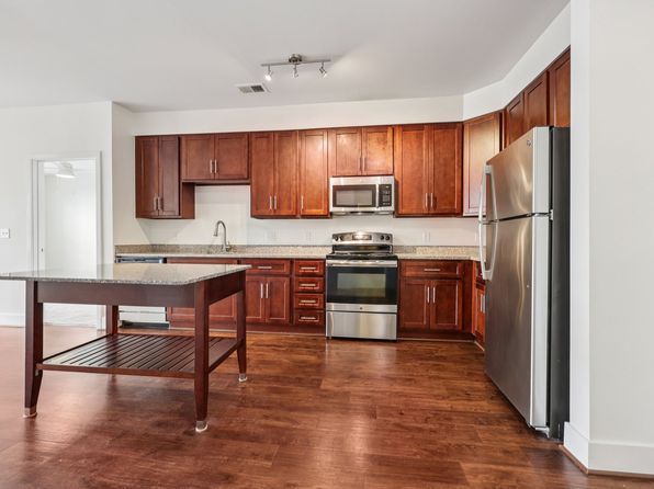 9142 Richmond Hwy APT 502