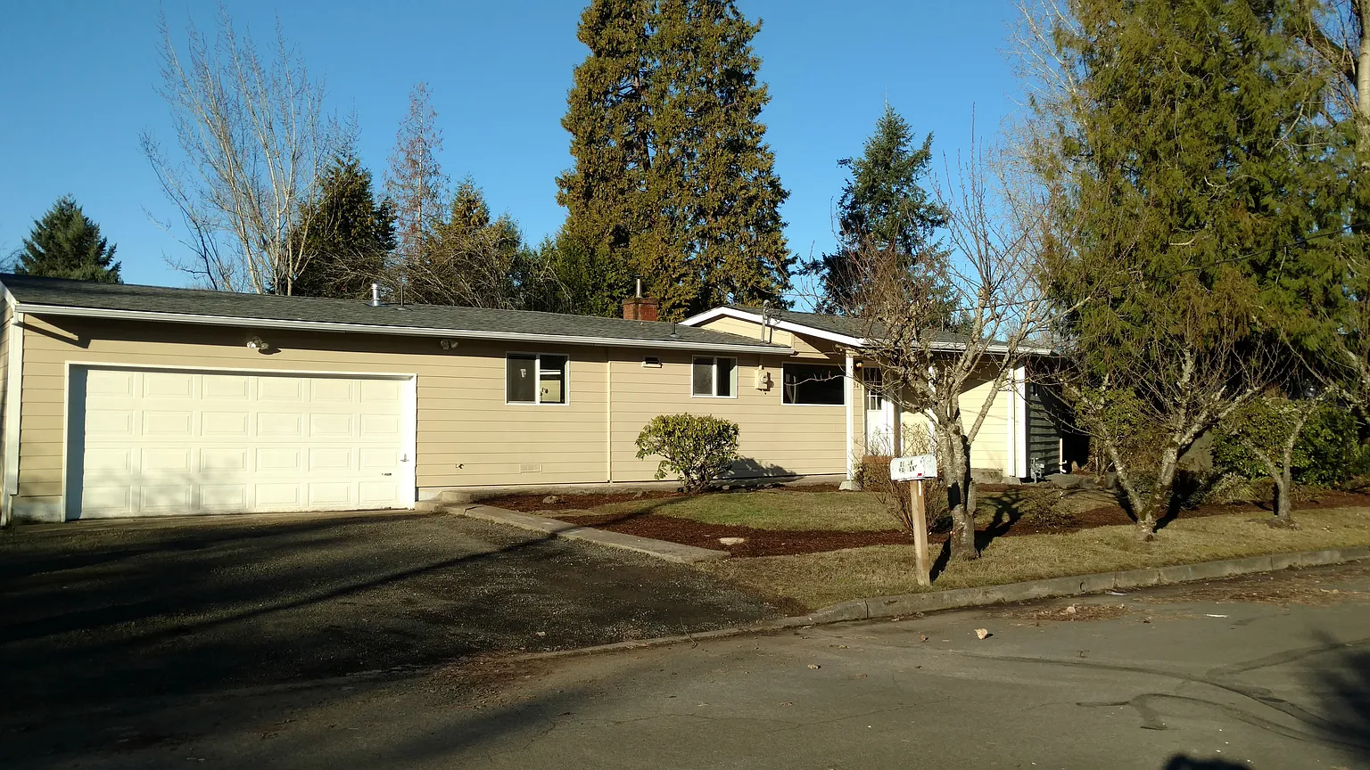 1341 NE 12th Ave photo 1