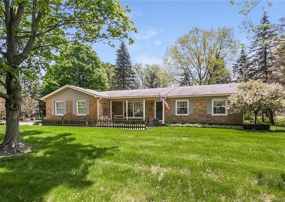1st image of 45333 Galway Dr