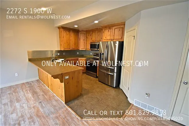 2272 S 1900 W — Photo 9