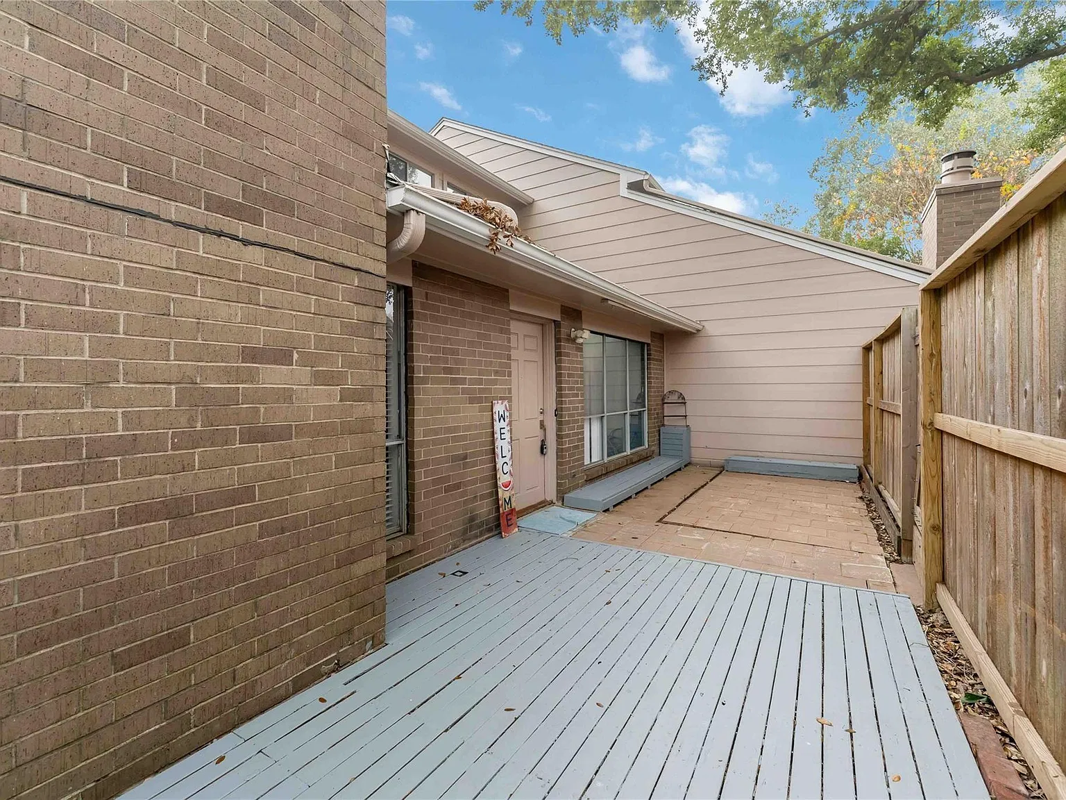 3 bed, 2.0 bath, 1560 sqft, $1,795 — Photo 2
