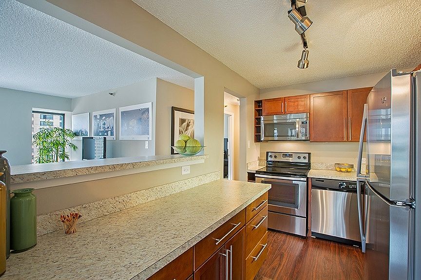 Spacious Kitchen