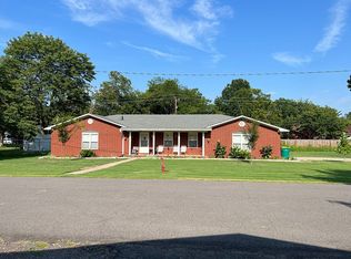 305 S Omaha Ave, Russellville, AR 72801