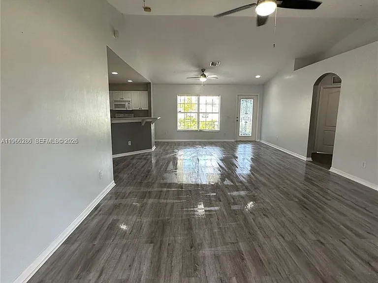 507 Peerless Cir — Photo 17