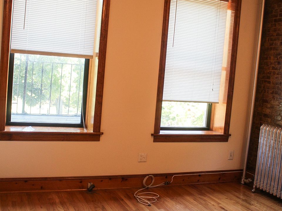 2nd image of 184 Prospect Park W APT A2