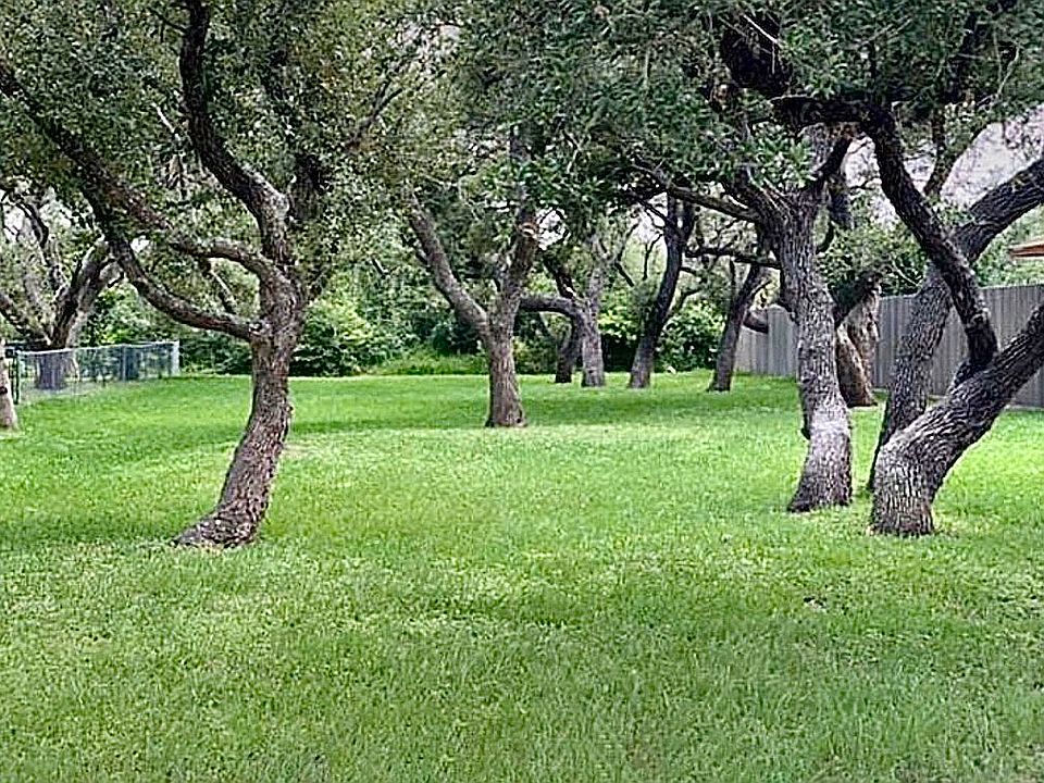 1st image of 109 Greenway Ln