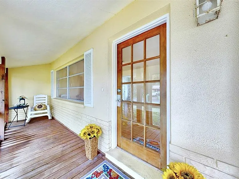 5233 52nd Way N — Photo 3