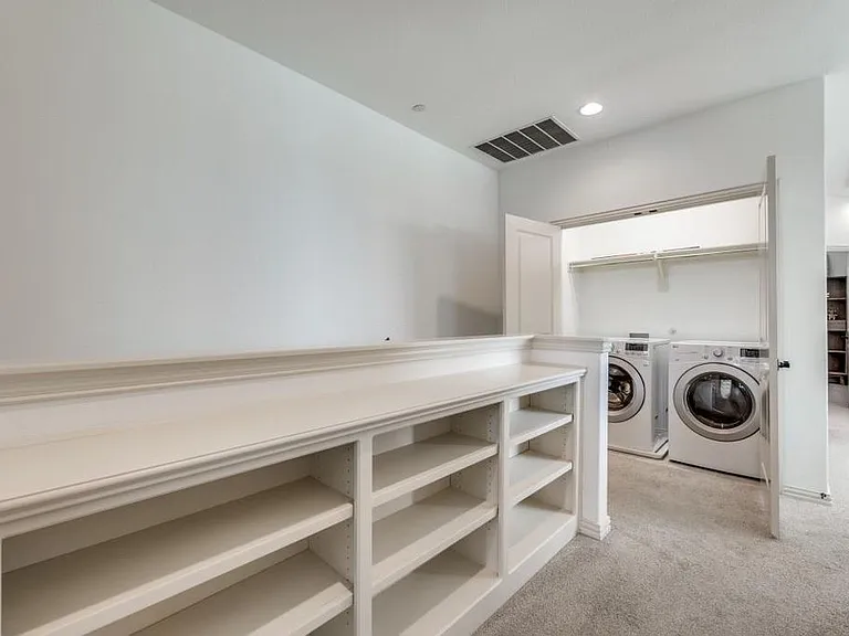 3029 Decker Dr — Photo 12