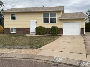4918 Old Fountain Blvd, Colorado Springs, CO 80916