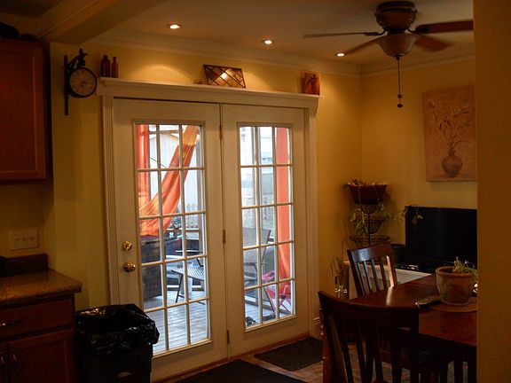 5th image of 32 N Ardmore Ave