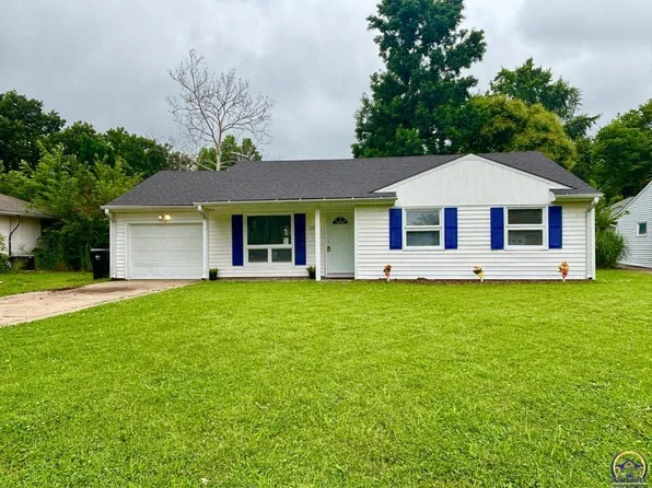 3912 SW 26th St, Topeka, KS 66614