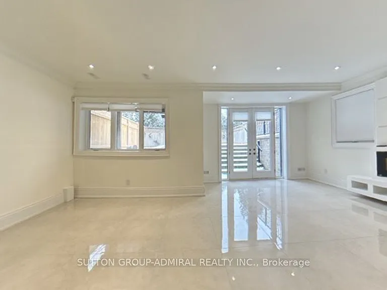 305 Finch Ave E — Photo 23