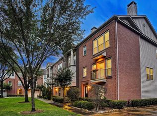 716 Hartman St, Houston, TX 77007