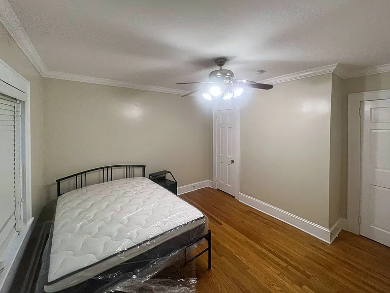 Bedroom B1