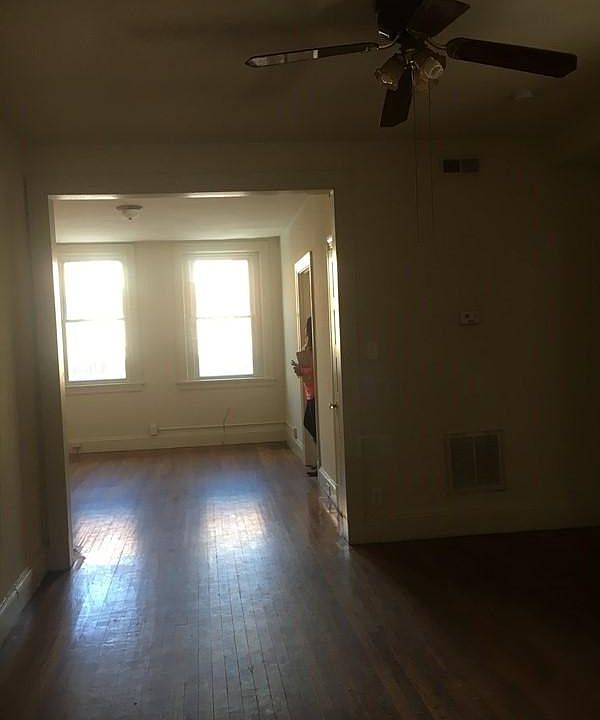1st image of 1106 W Grace St APT 3