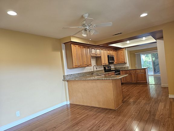 5th image of 2631 Cypress Point Dr