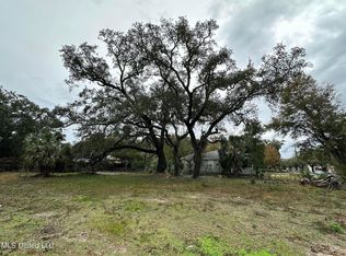 321 Benachi Ave, Biloxi, MS 39530