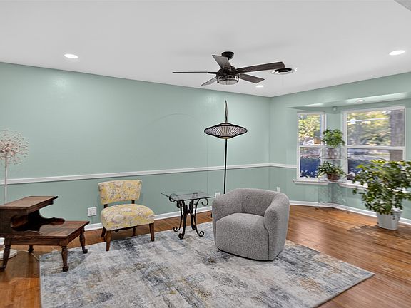 2nd image of 1601 W Tucker Blvd