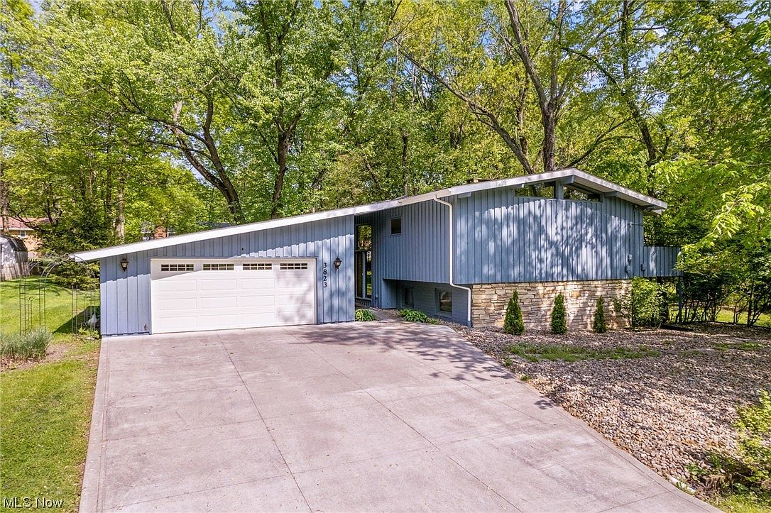 3823 Leewood Dr, Stow, OH 44224 Zillow