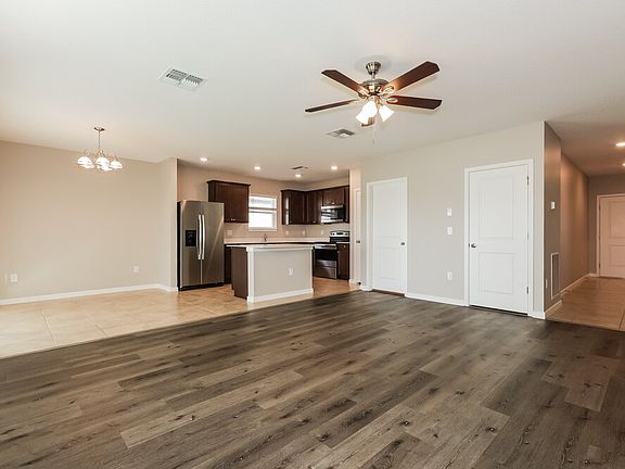 4th image of 913 Coastal Hammock Ave