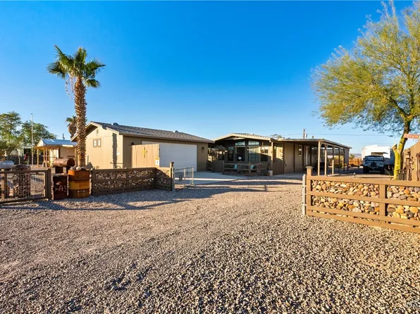 12647 S Cochise Dr, Topock, AZ 86436