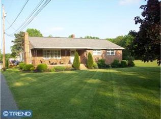 611 Fries Mill Rd, Williamstown, NJ 08094