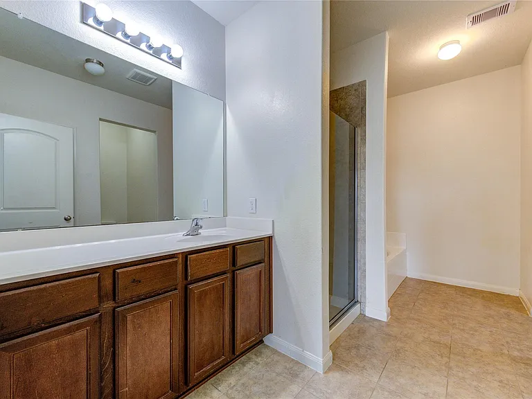 22534 Cloverland Field Dr — Photo 15
