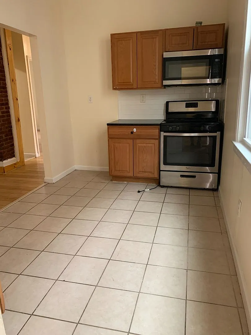 14 Wainwright Street — Photo 2