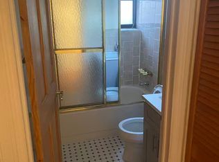 76-05 162nd St FLOOR 3, Fresh Meadows, NY 11366