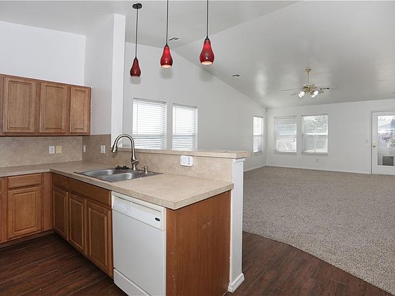 5th image of 15513 Ivy Hill Dr