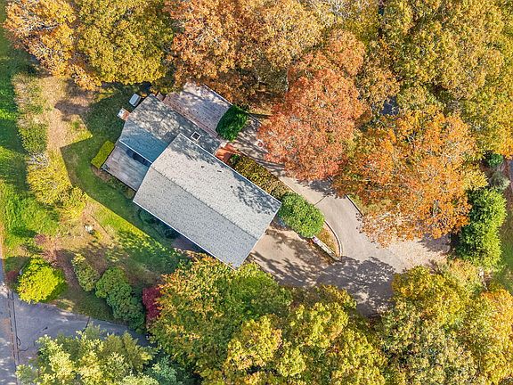 3rd image of 55 Westmoreland Drive