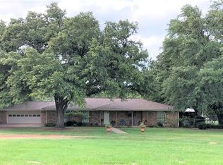8903 Walker Prairie Rd, Franklin, TX 77856