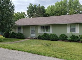 514 Prospect St, Excelsior Springs, MO 64024