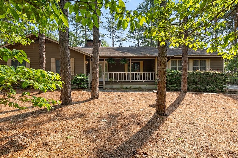 1st image of 4 Prichard Ln