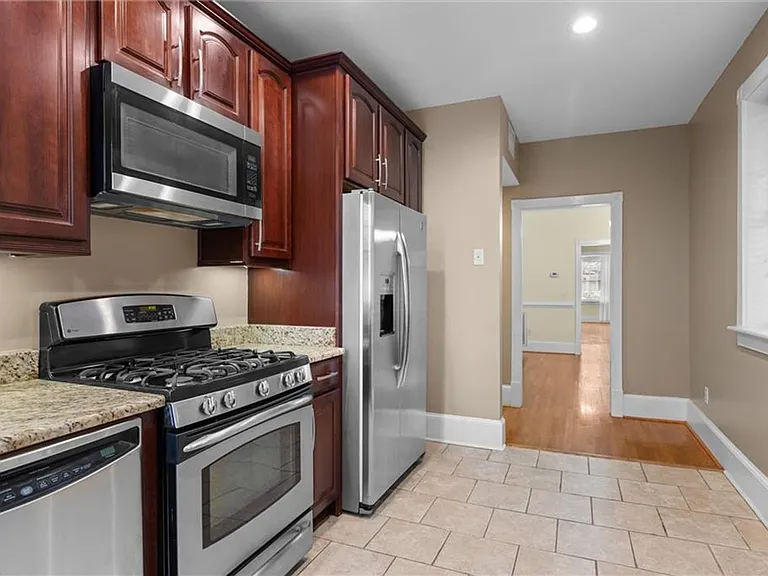 736 W Princess Anne Rd #102 — Photo 13