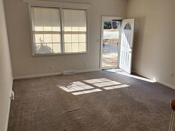 2nd image of 601 Camrose Dr