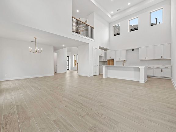 5th image of 7815 Clover Gully Ln