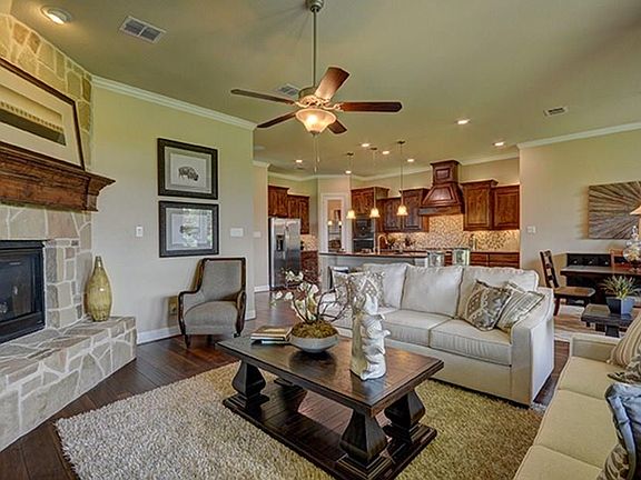 2nd image of 2929 Driftwood Creek Trl