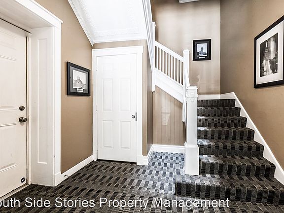 4th image of 4240 S Calumet Ave #4428766
