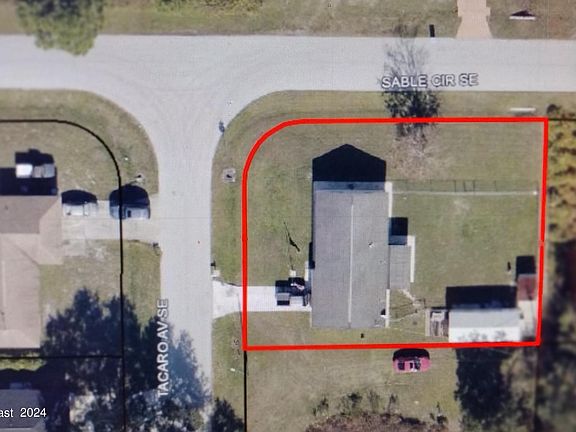 5th image of 903 Tacaro Ave SE
