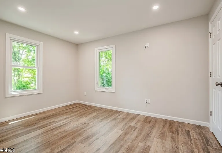 1225 Sussex Tpke — Photo 22