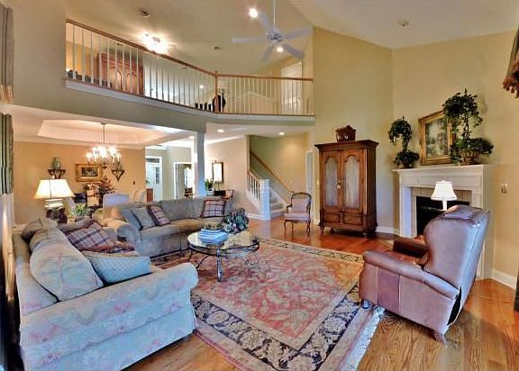 4th image of 1018 Hunters Lake Dr