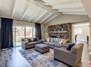 16621 Nordhoff St, North Hills, CA 91343
