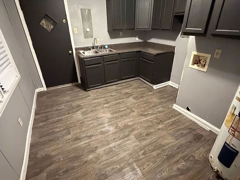 1487 Locust St — Photo 2