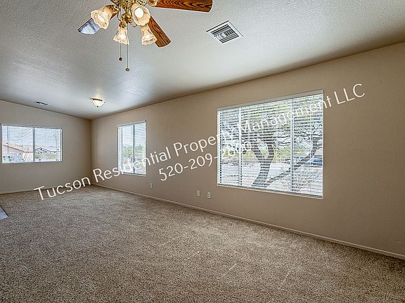 5th image of 5891 E Farmridge Dr #21